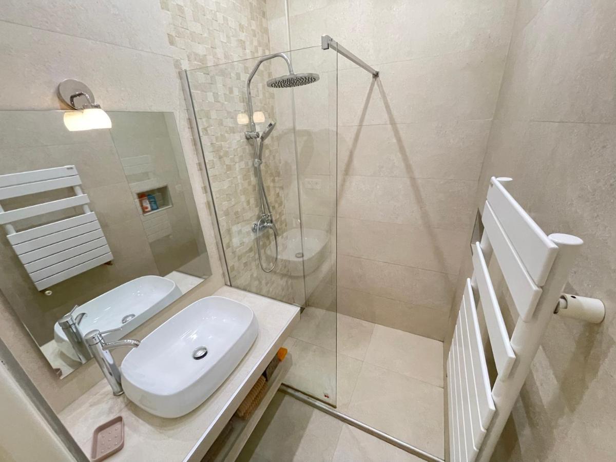 Nice Renting - Penchienatti - Spacious Apartment - 2 Bedrooms - King Bed - View Heart Of Ніцца Екстер'єр фото
